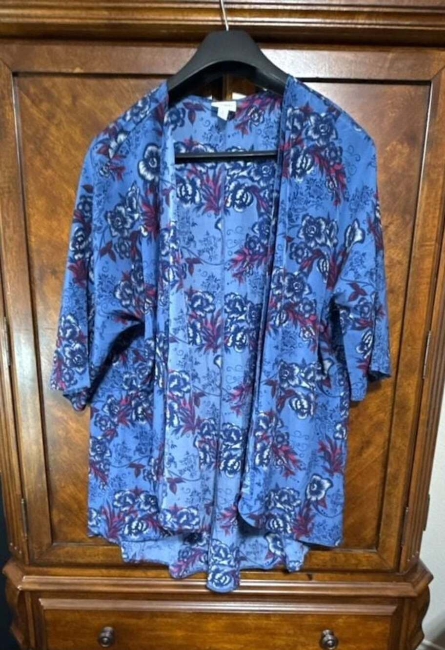 LuLaRoe Shirley Kimono Cardigan Cover-Up Blue Red Floral Size L
